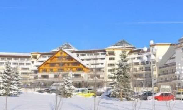 Jednak nie będzie rozbiórki dachu "Hotelu Gołębiewski"